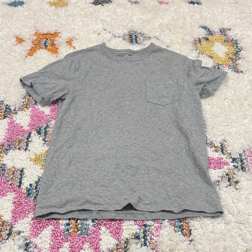Old Navy T-shirt